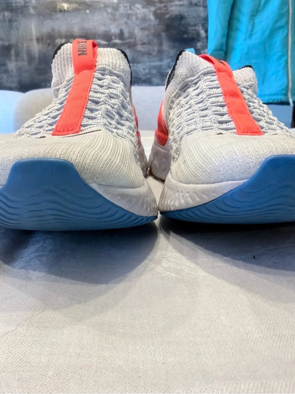 Nike React Phantom Run Flyknit 2 running shoes football grey + crimson women’s 9
